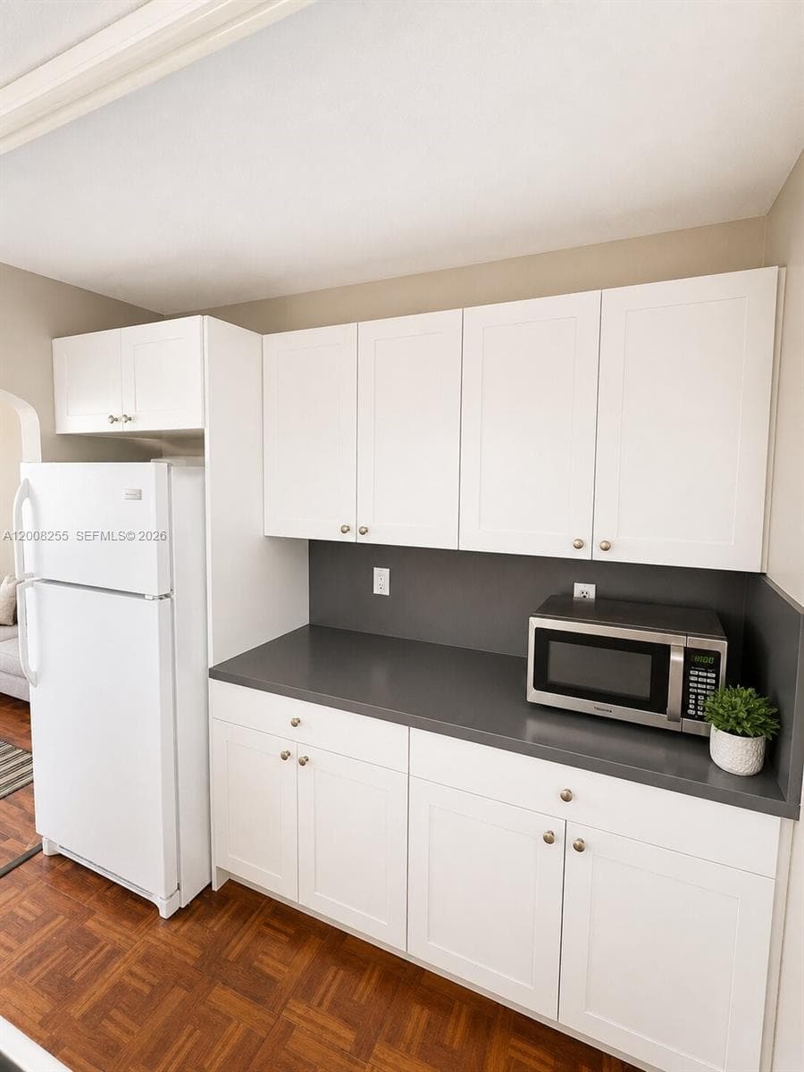 375 SW 19th Ave # 4, Miami FL 33135 — 19
