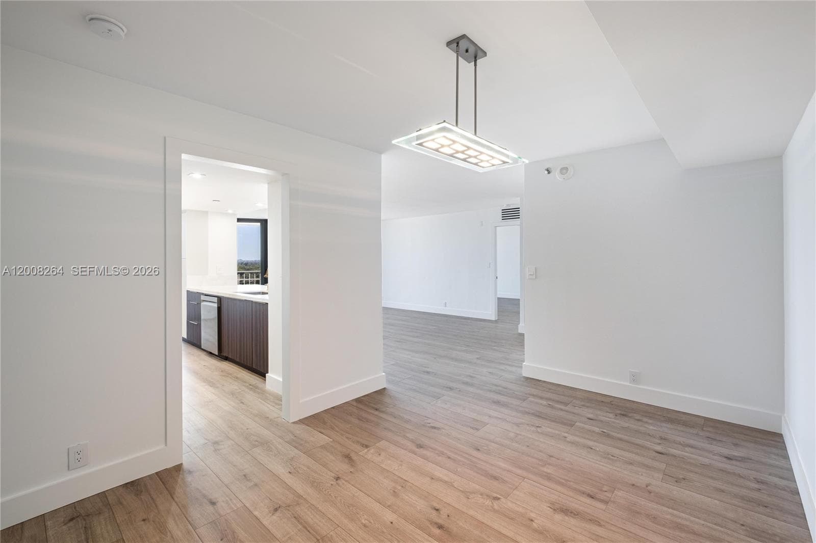 2000 Towerside Ter # 1506, Miami FL 33138 — 17