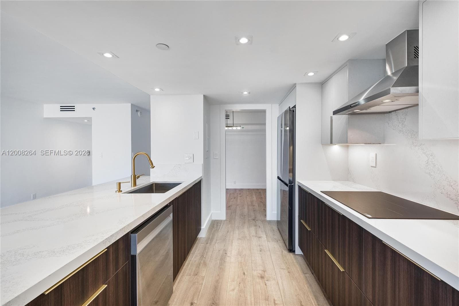 2000 Towerside Ter # 1506, Miami FL 33138 — 12