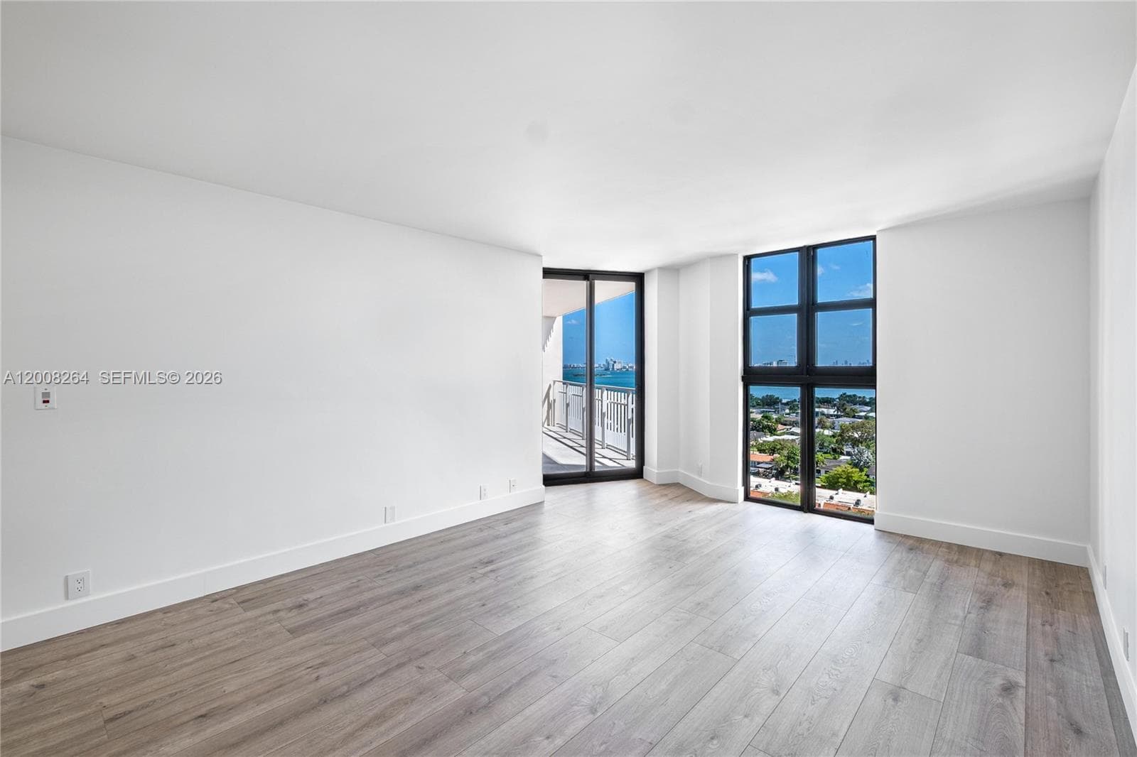 2000 Towerside Ter # 1506, Miami FL 33138 — 24