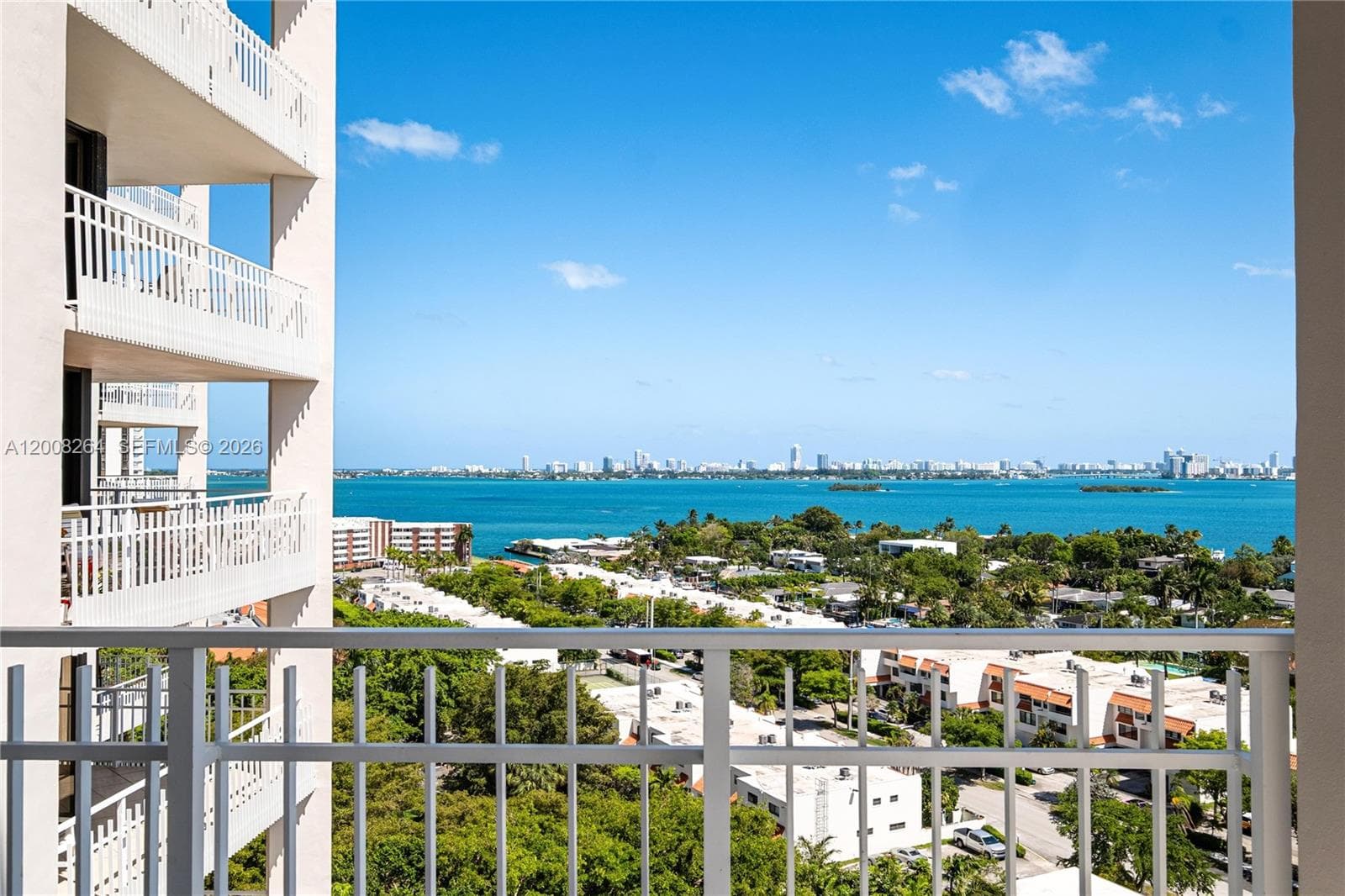 2000 Towerside Ter # 1506, Miami FL 33138 — 33