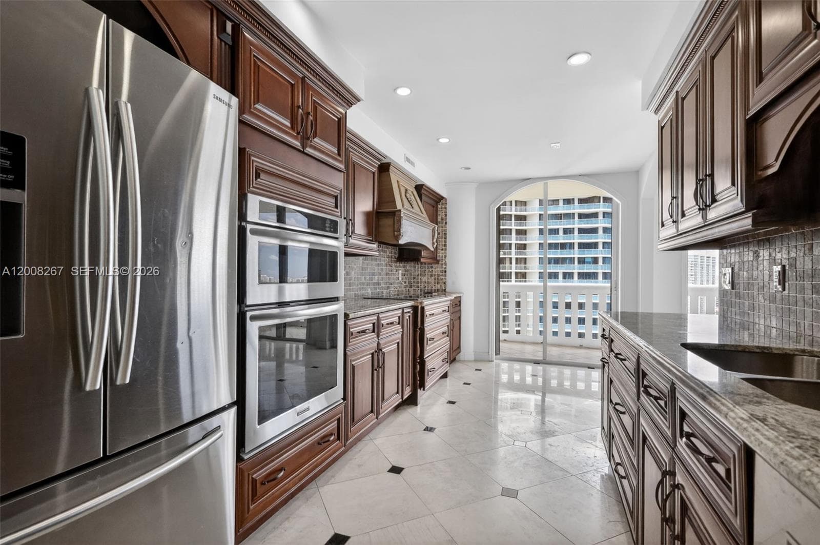3000 Island Blvd # 2305, Aventura FL 33160 — 17