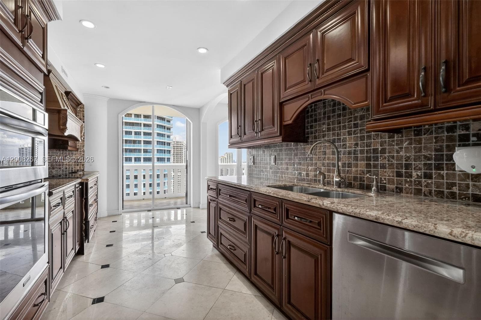 3000 Island Blvd # 2305, Aventura FL 33160 — 16