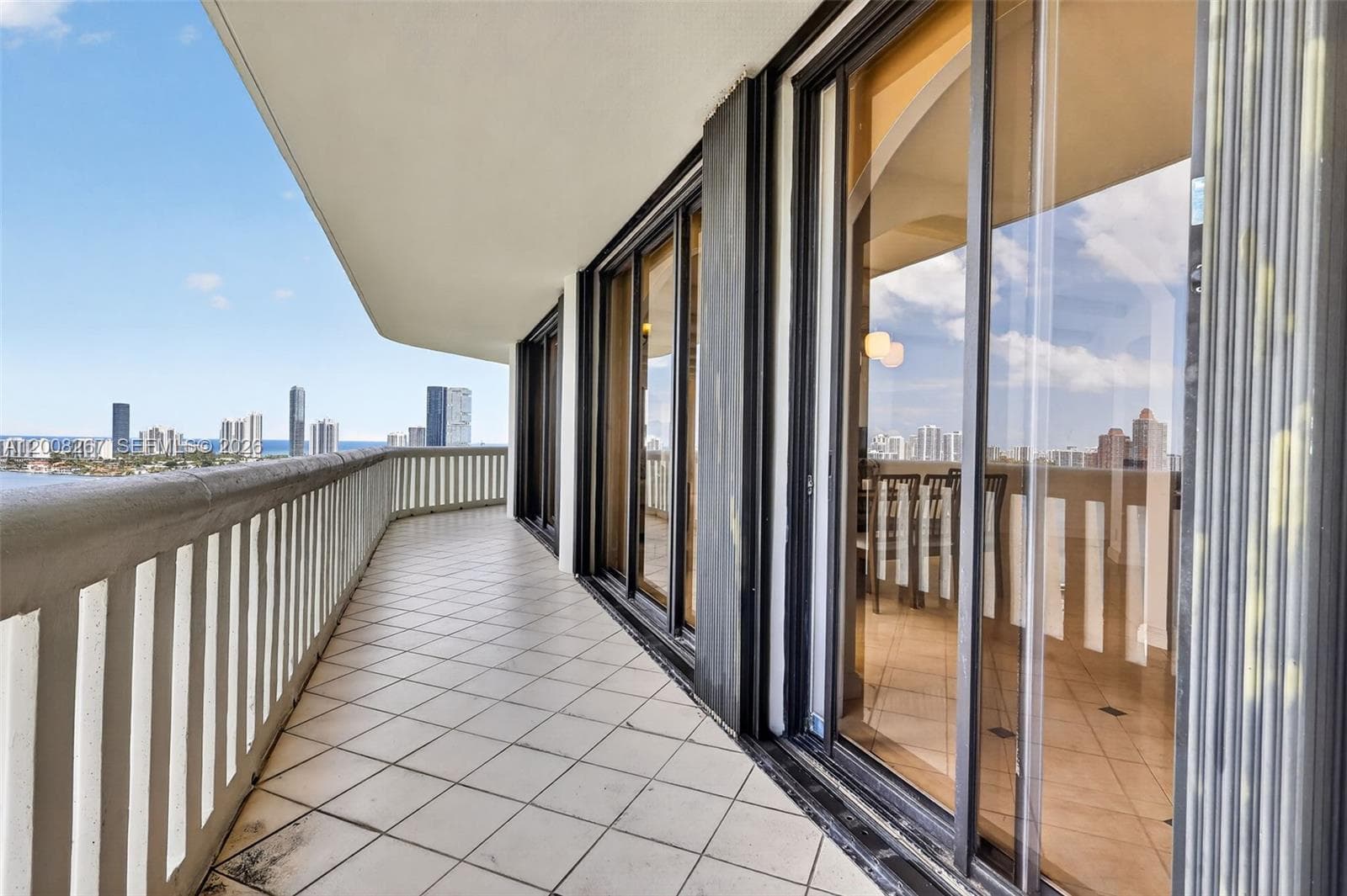 3000 Island Blvd # 2305, Aventura FL 33160 — 36