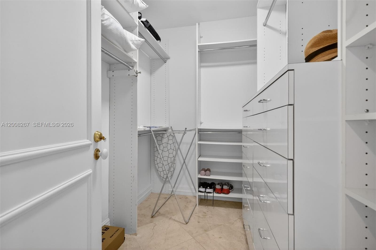 3000 Island Blvd # 2305, Aventura FL 33160 — 25
