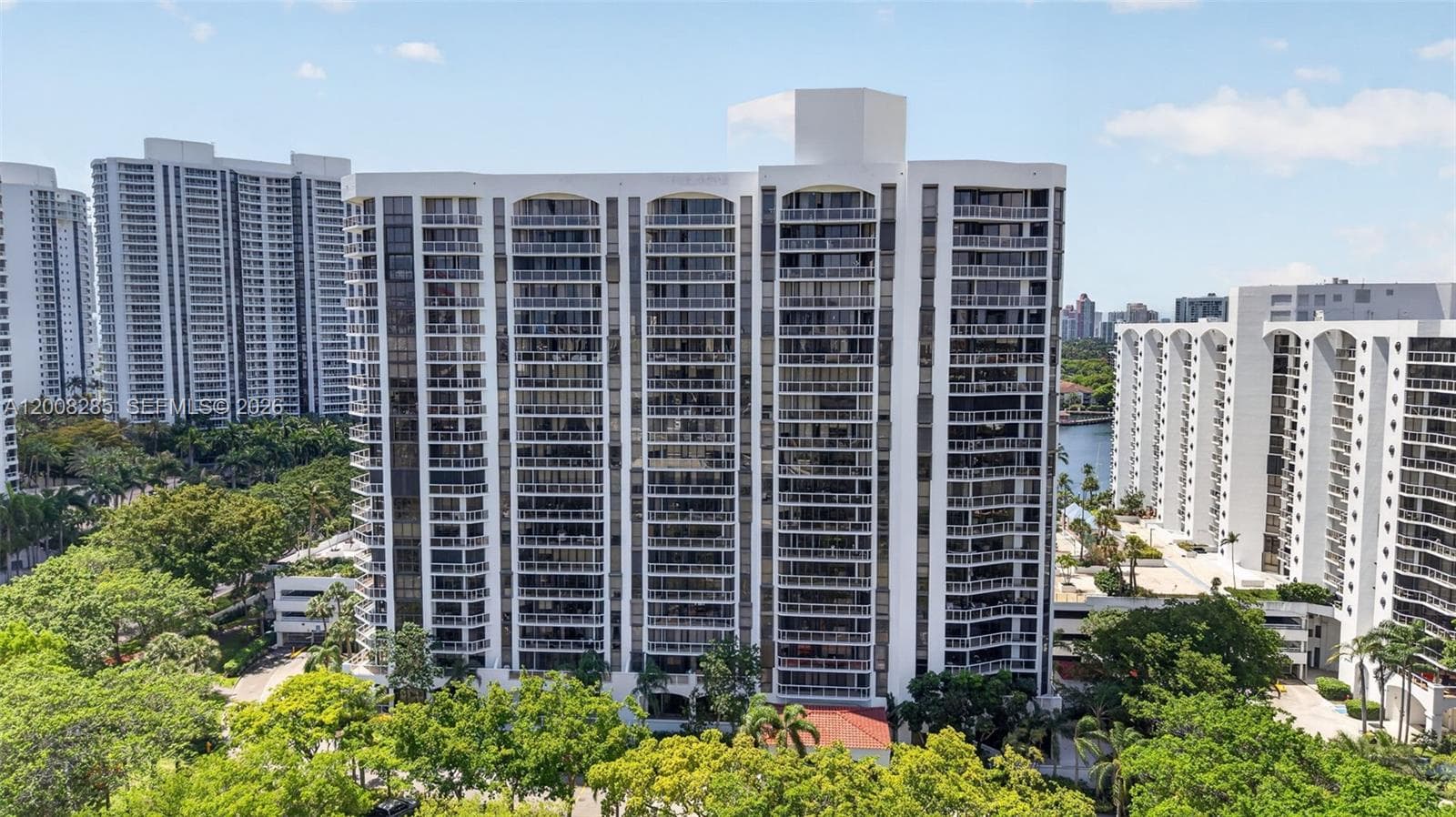 3640 Yacht Club Dr # 1602, Aventura FL 33180 — 46