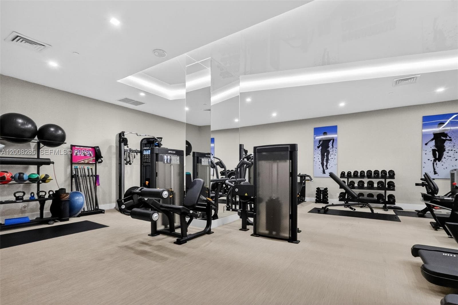 3640 Yacht Club Dr # 1602, Aventura FL 33180 — 37