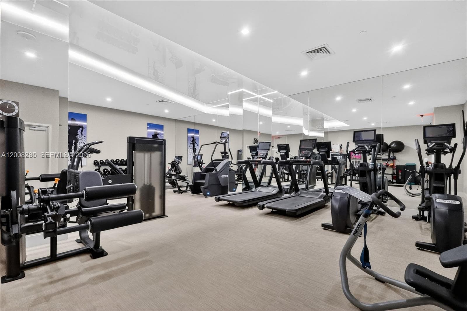 3640 Yacht Club Dr # 1602, Aventura FL 33180 — 35