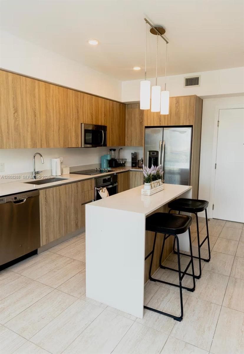3900 Biscayne Blvd # 906, Miami FL 33137 — 6