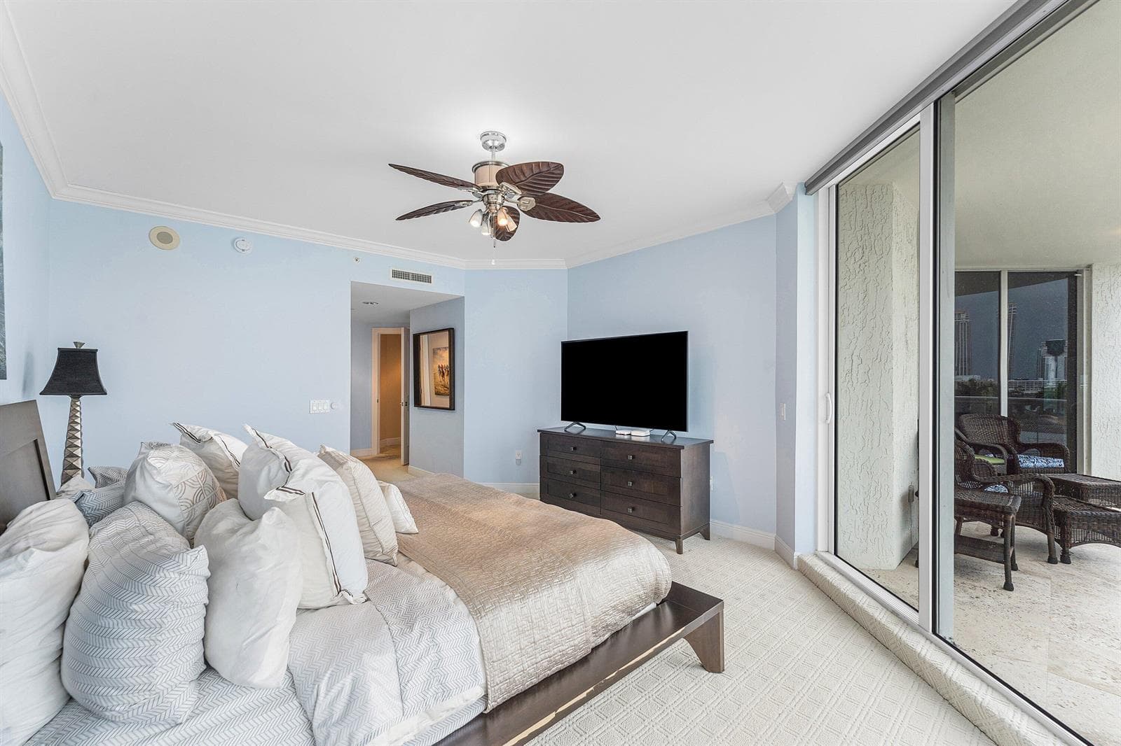 6000 Island Boulevard # 604, Aventura FL 33160 — 22