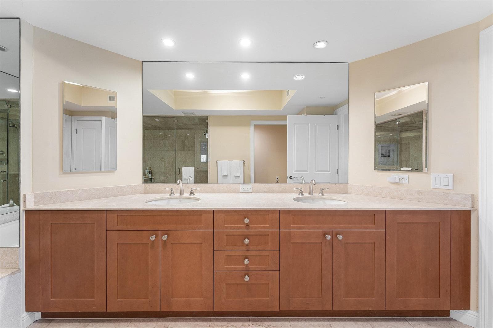 6000 Island Boulevard # 604, Aventura FL 33160 — 28