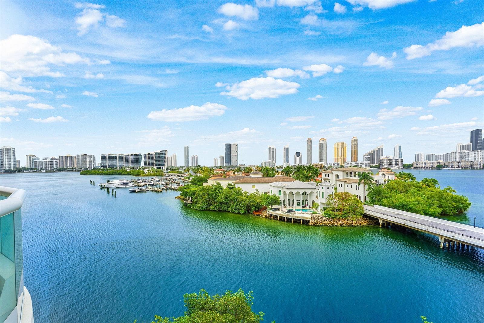 6000 Island Boulevard # 604, Aventura FL 33160 — 24