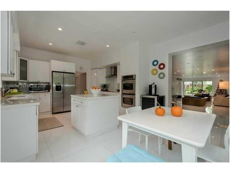 173 S Shore Dr S, Miami FL 33133 — 8