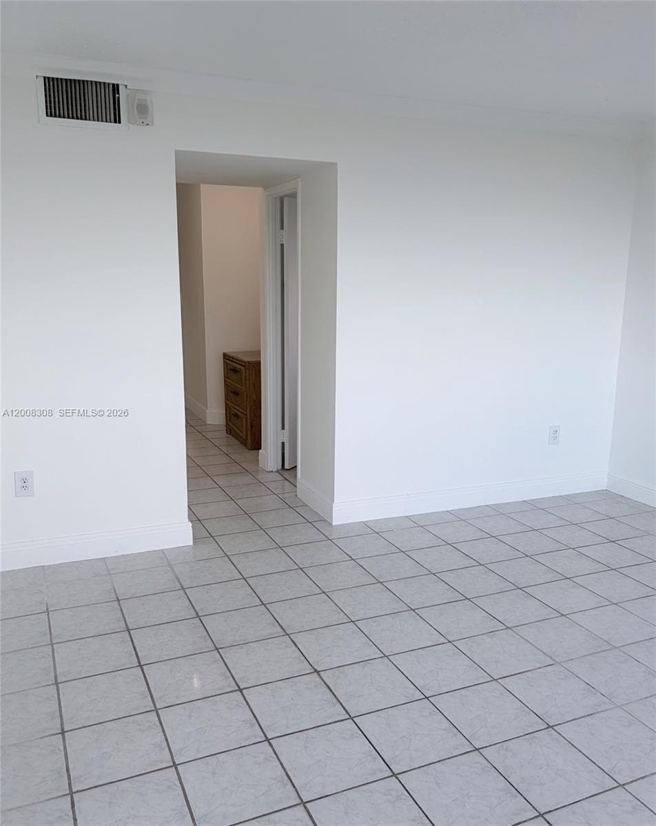 1780 NE 191st St # 2, Miami FL 33179 — 12