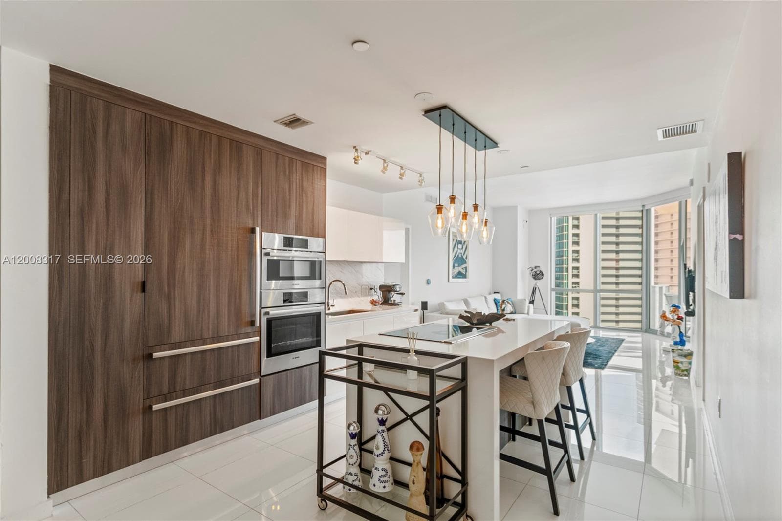851 NE 1st Ave # 3707, Miami FL 33132 — 2