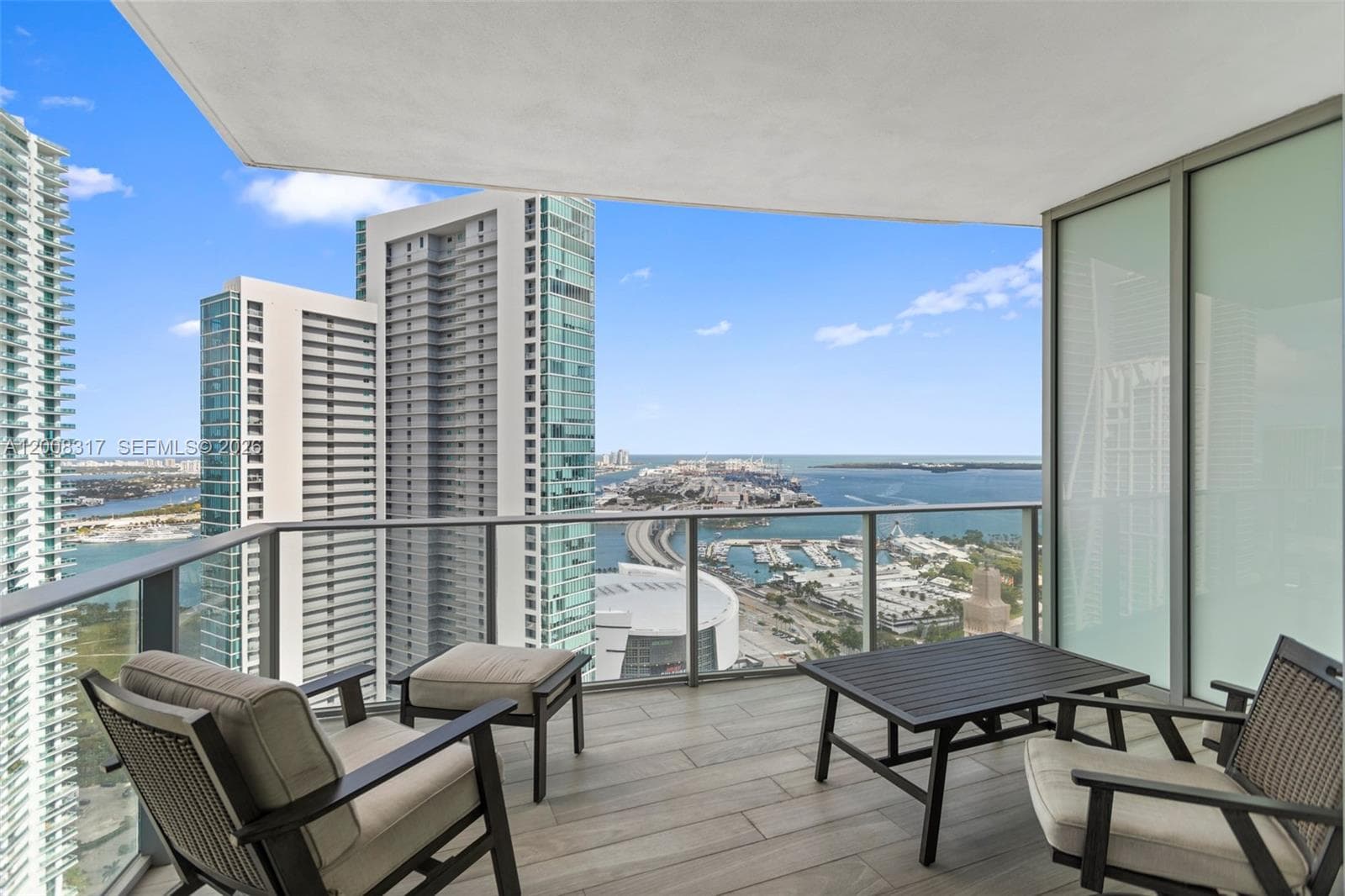 851 NE 1st Ave # 3707, Miami FL 33132 — 1