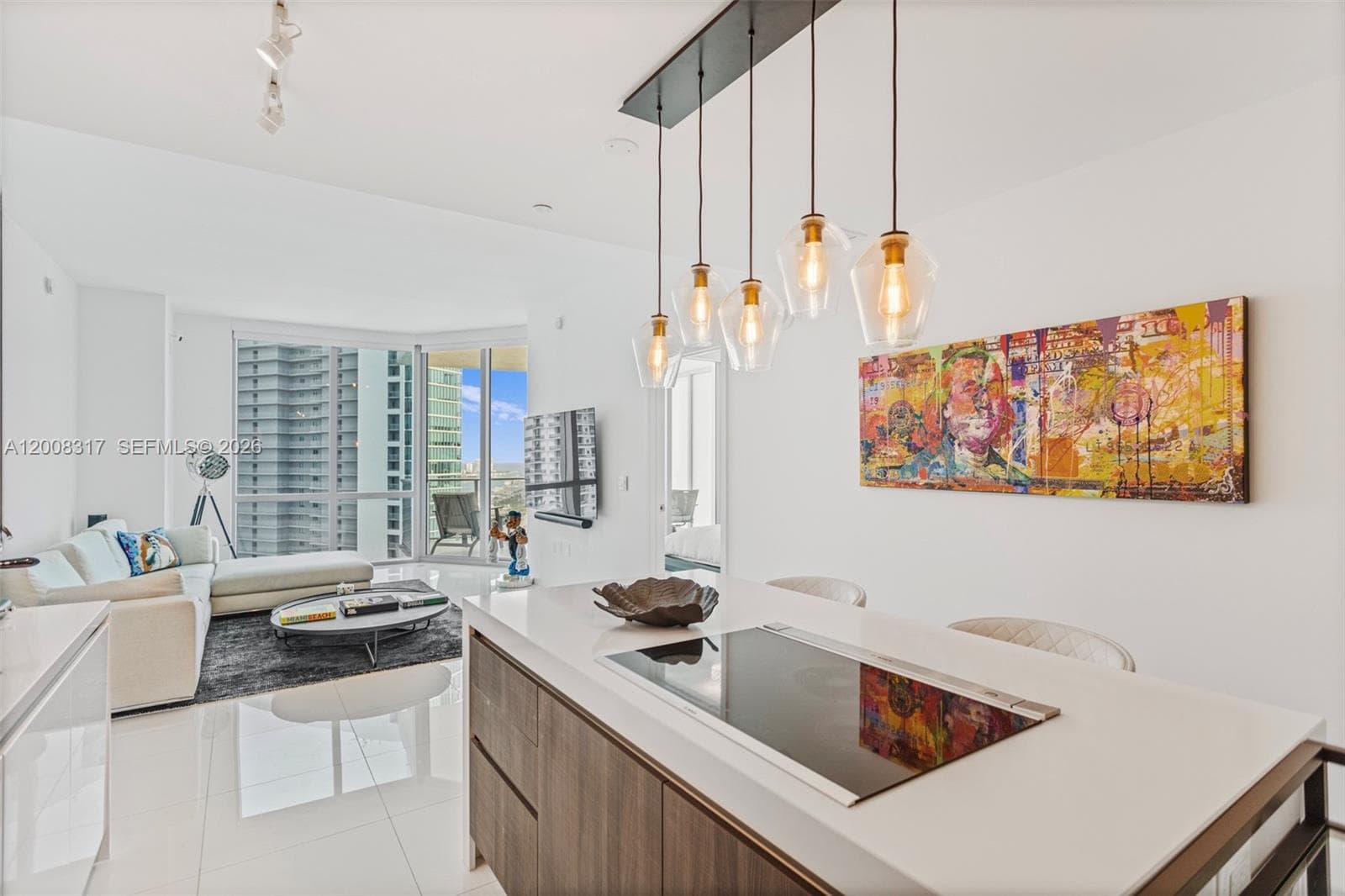 851 NE 1st Ave # 3707, Miami FL 33132 — 5