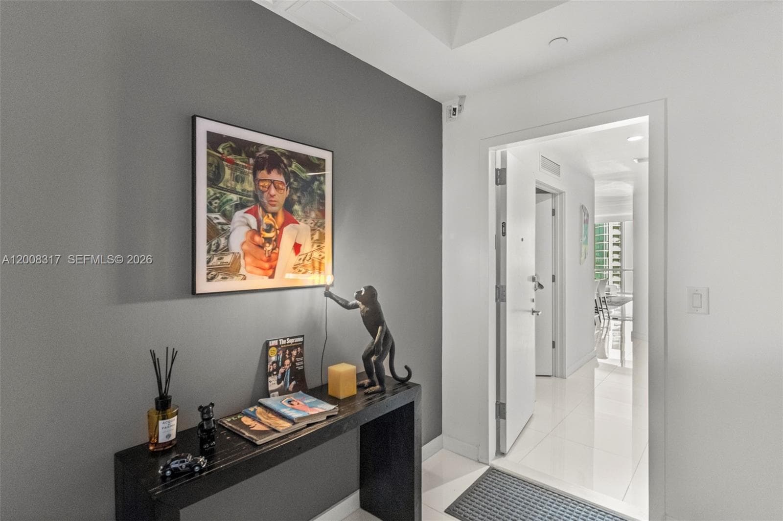 851 NE 1st Ave # 3707, Miami FL 33132 — 24