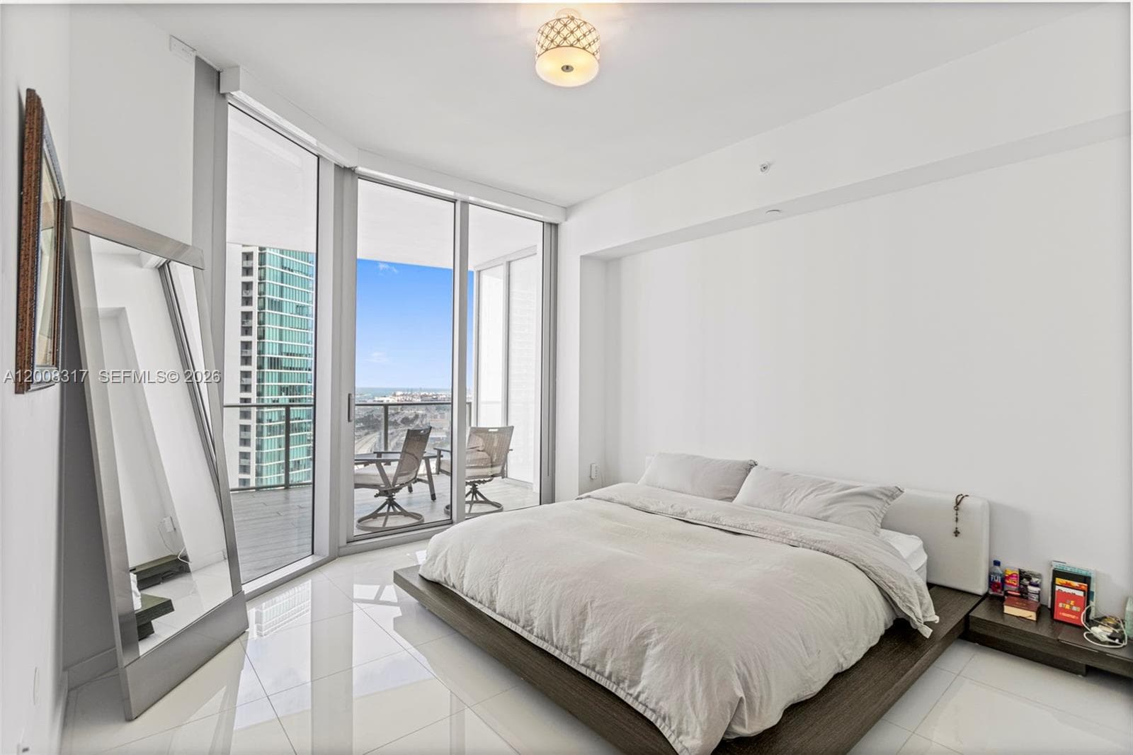 851 NE 1st Ave # 3707, Miami FL 33132 — 10