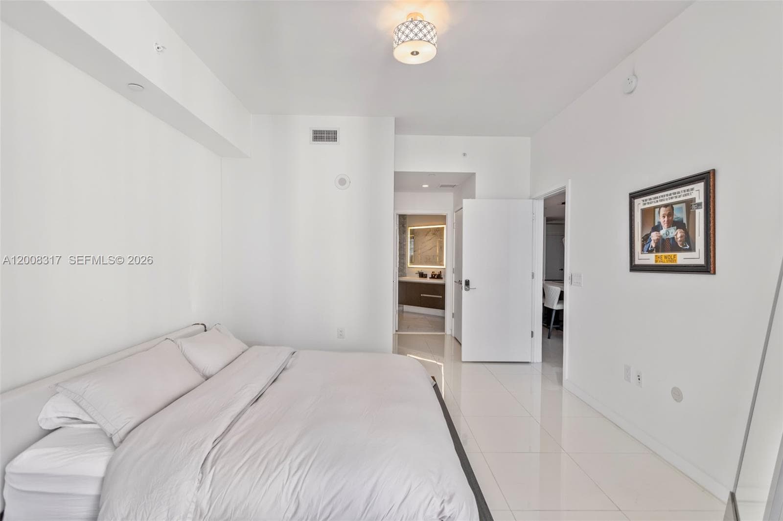 851 NE 1st Ave # 3707, Miami FL 33132 — 11