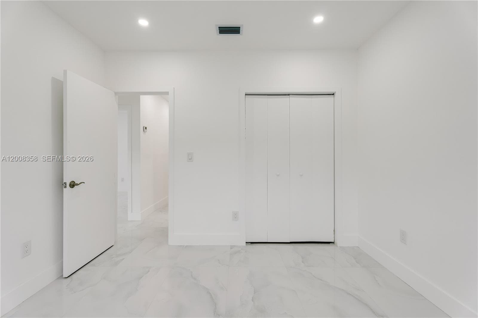 851 W 35th St, Hialeah FL 33012 — 12