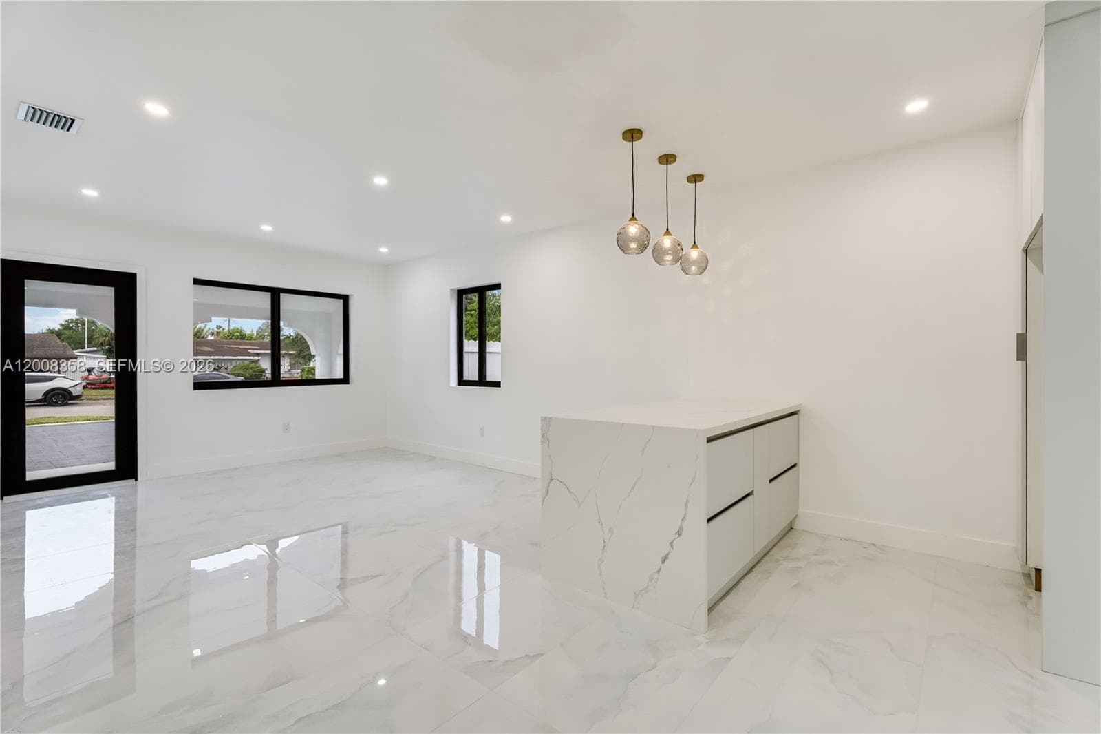 851 W 35th St, Hialeah FL 33012 — 9