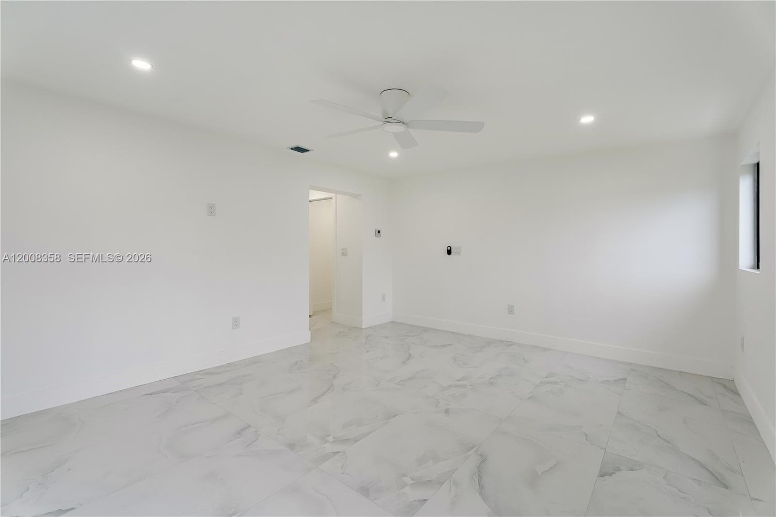 851 W 35th St, Hialeah FL 33012 — 24