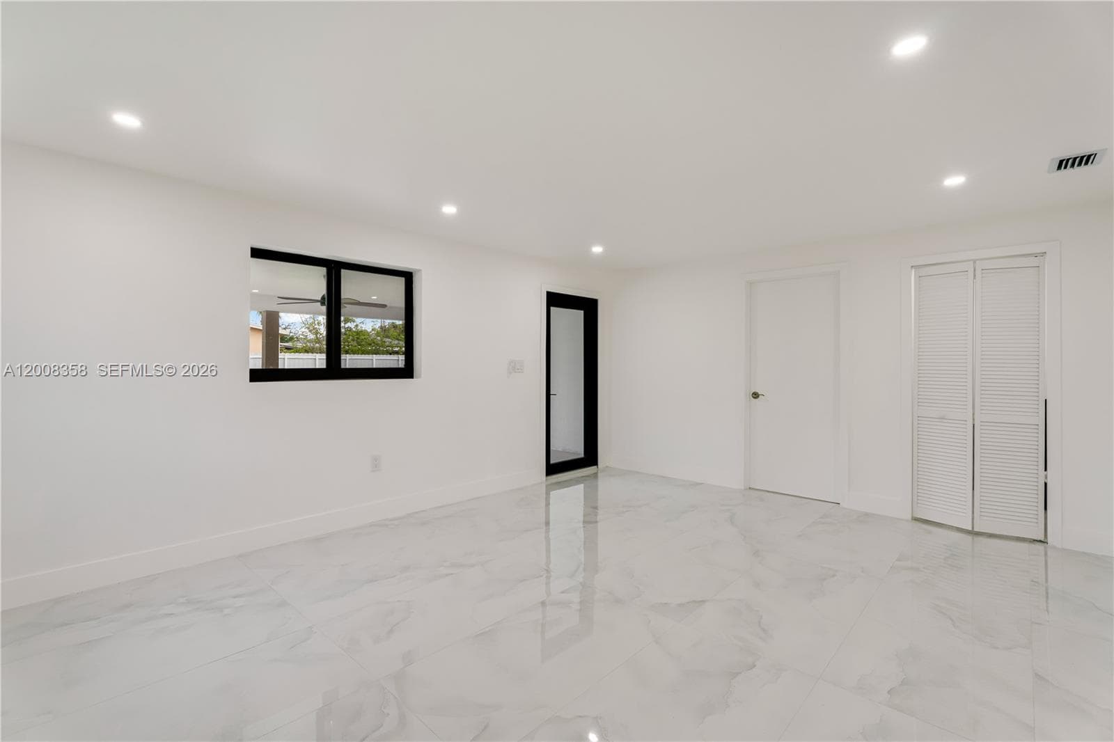 851 W 35th St, Hialeah FL 33012 — 15