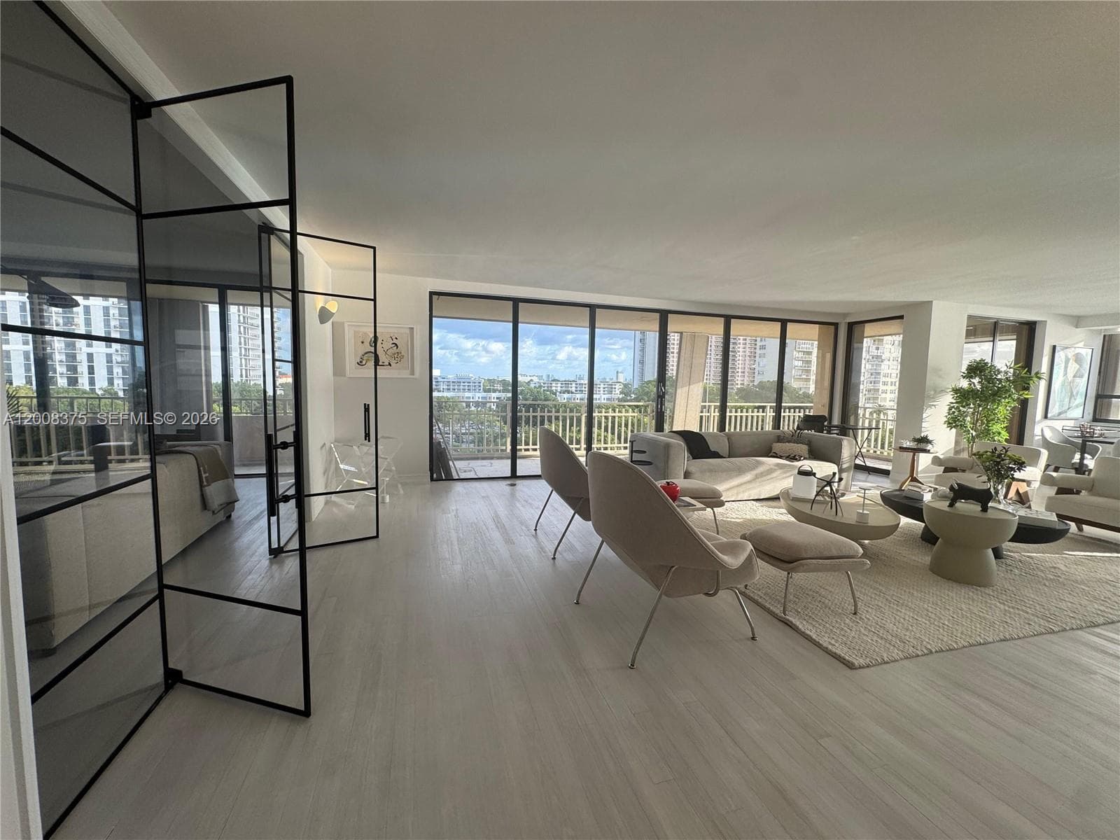 11113 Biscayne Blvd # 558, Miami FL 33181 — 1
