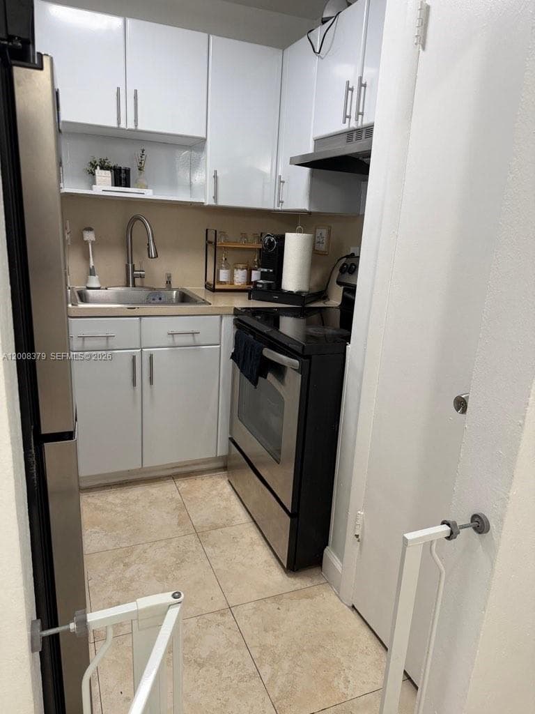 4370 NW 11th St # 206, Miami FL 33126 — 5