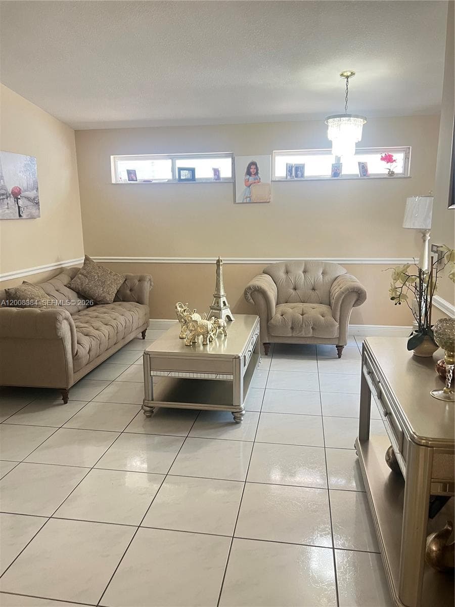 12377 NW 97th Pl # 12377, Hialeah Gardens FL 33018 — 5