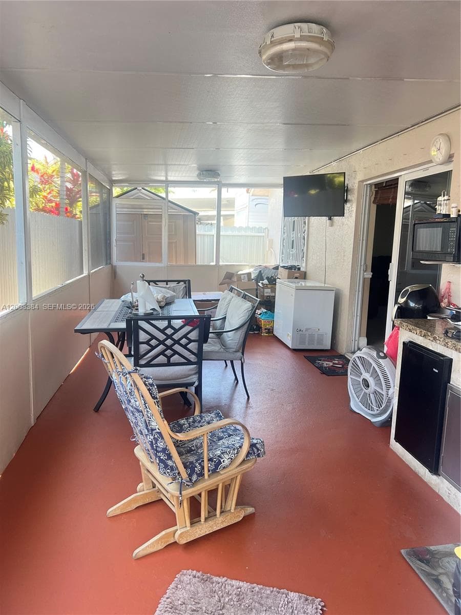 12377 NW 97th Pl # 12377, Hialeah Gardens FL 33018 — 15