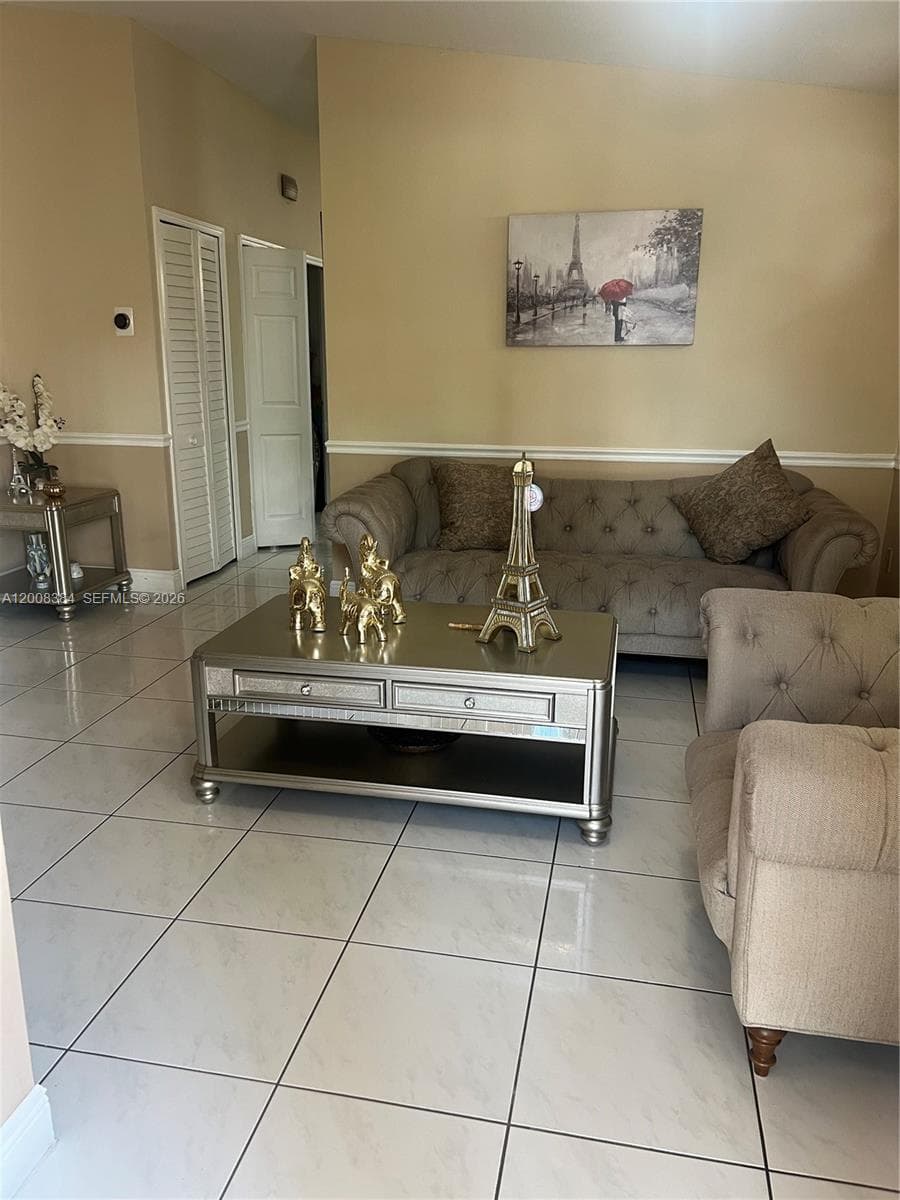 12377 NW 97th Pl # 12377, Hialeah Gardens FL 33018 — 4