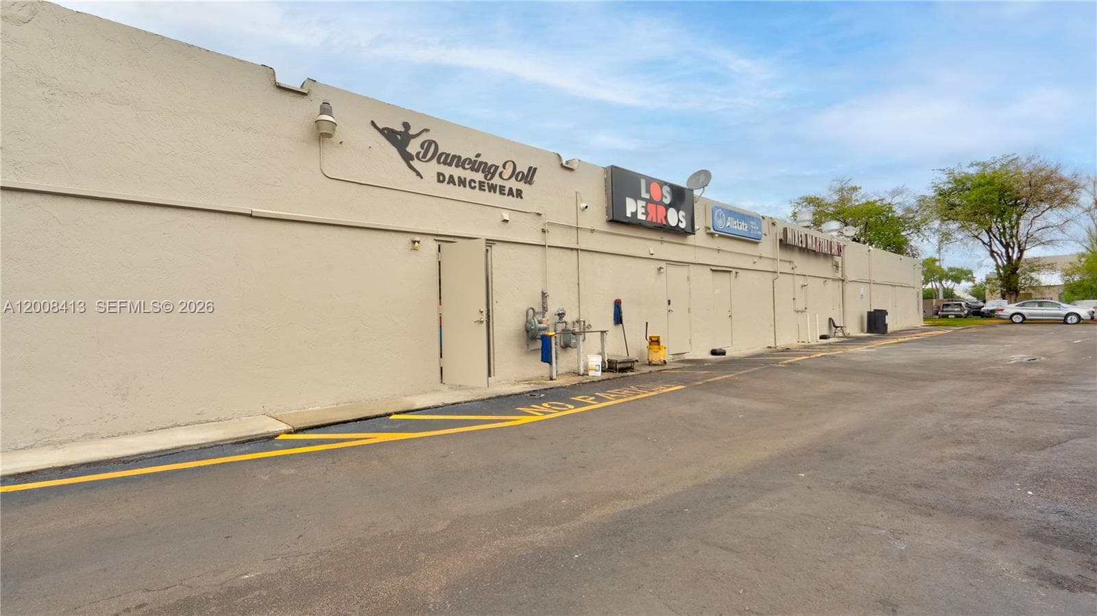 68 169 ST, Hialeah FL 33015 — 27