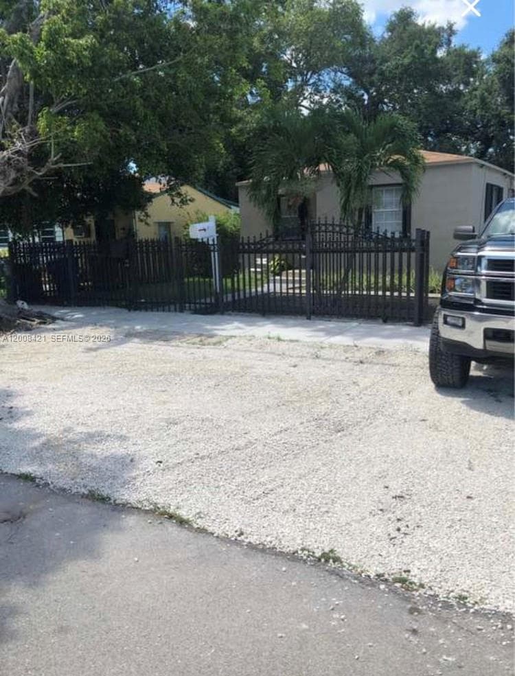 1342 NW 42nd St, Miami FL 33142 — 3