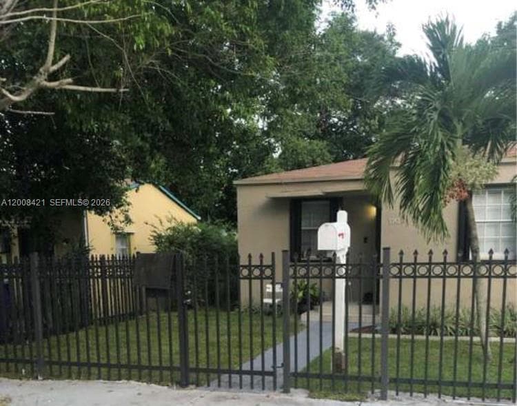 1342 NW 42nd St, Miami FL 33142 — 15