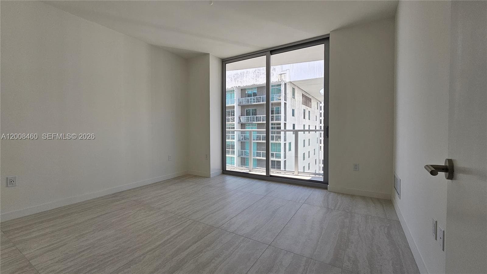 77 SE 5th Street # 4014, Miami FL 33131 — 42