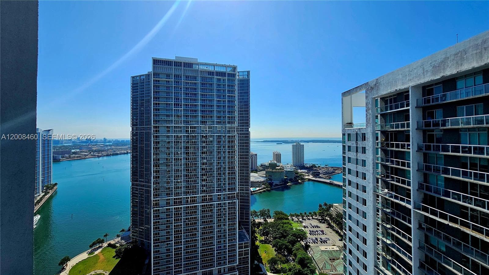77 SE 5th Street # 4014, Miami FL 33131 — 47