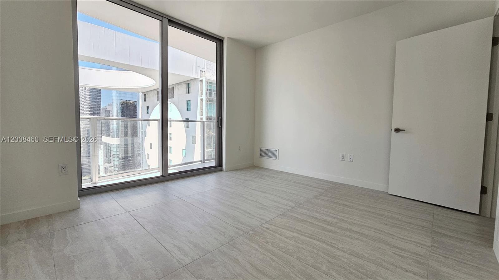 77 SE 5th Street # 4014, Miami FL 33131 — 44