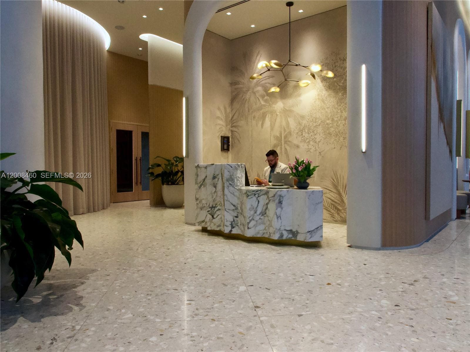 77 SE 5th Street # 4014, Miami FL 33131 — 4