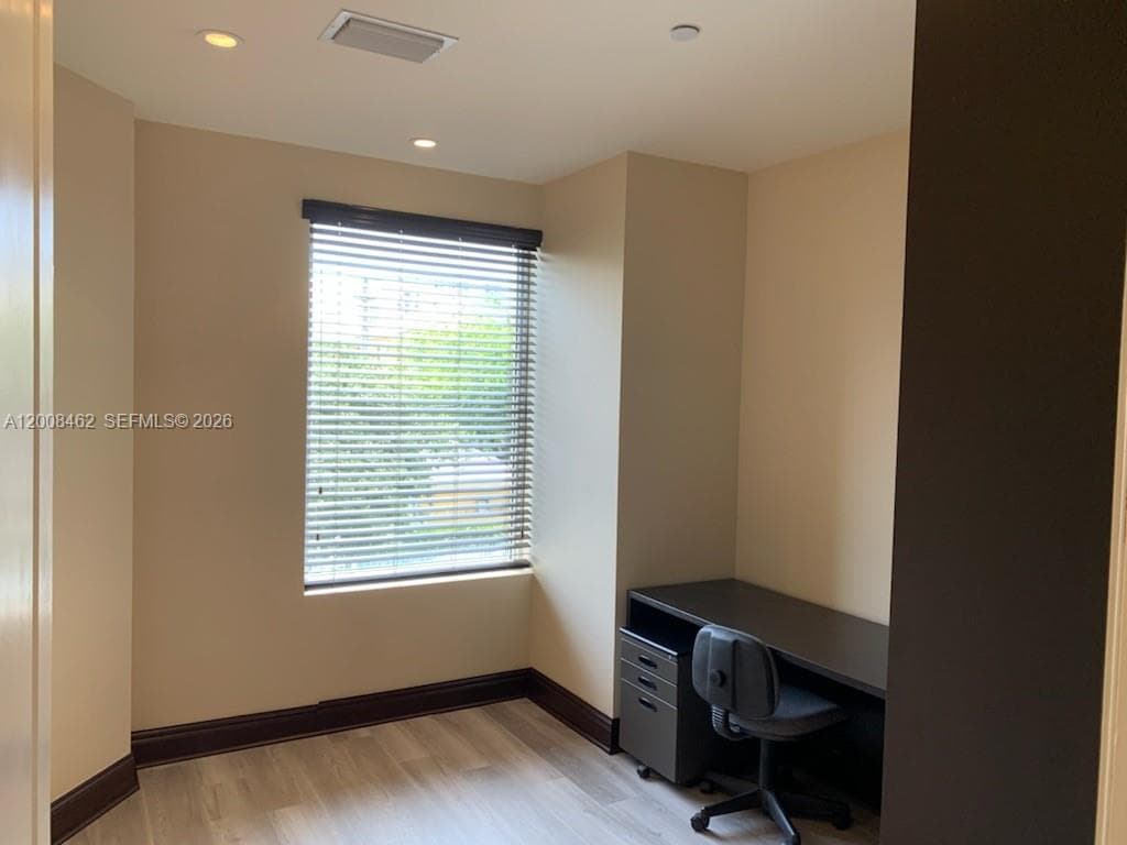 2750 NE 185th St # 202, Aventura FL 33180 — 6