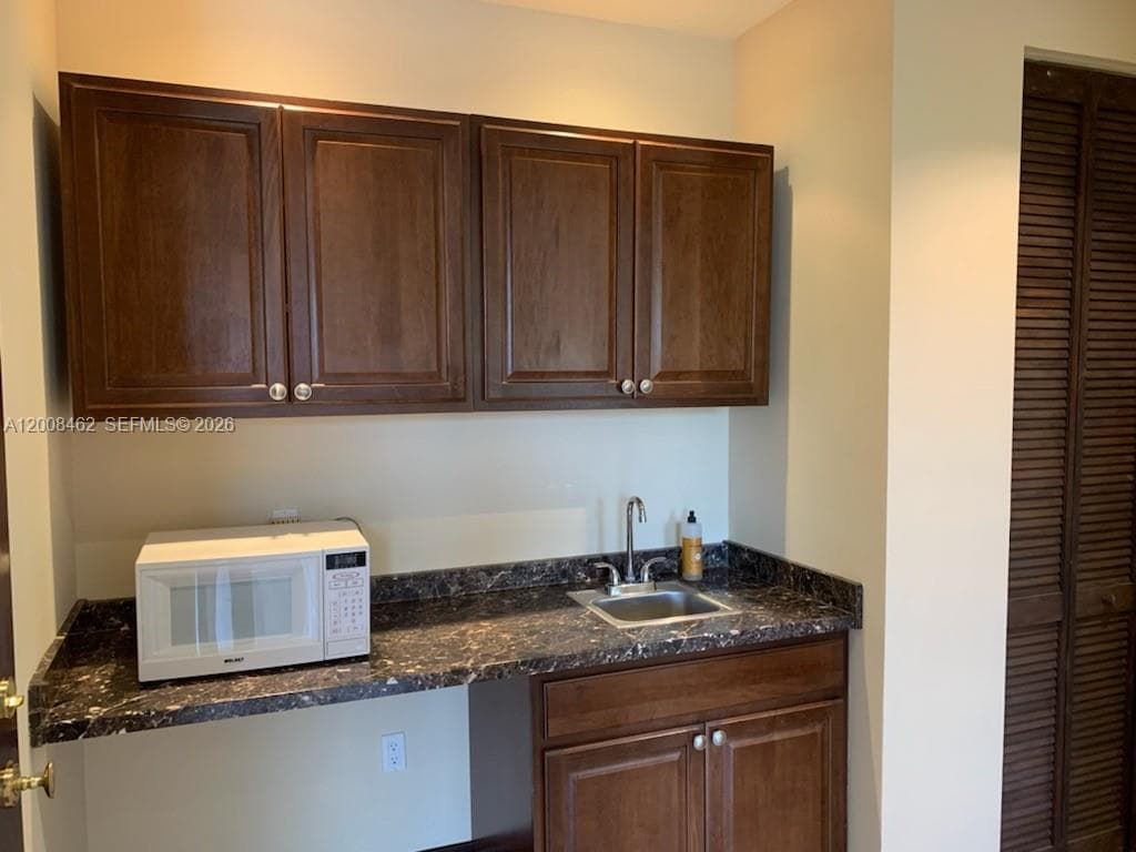 2750 NE 185th St # 202, Aventura FL 33180 — 10