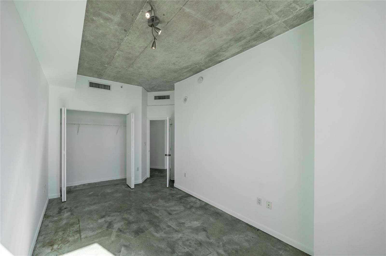 234 NE 3rd Street # 2007, Miami FL 33132 — 11
