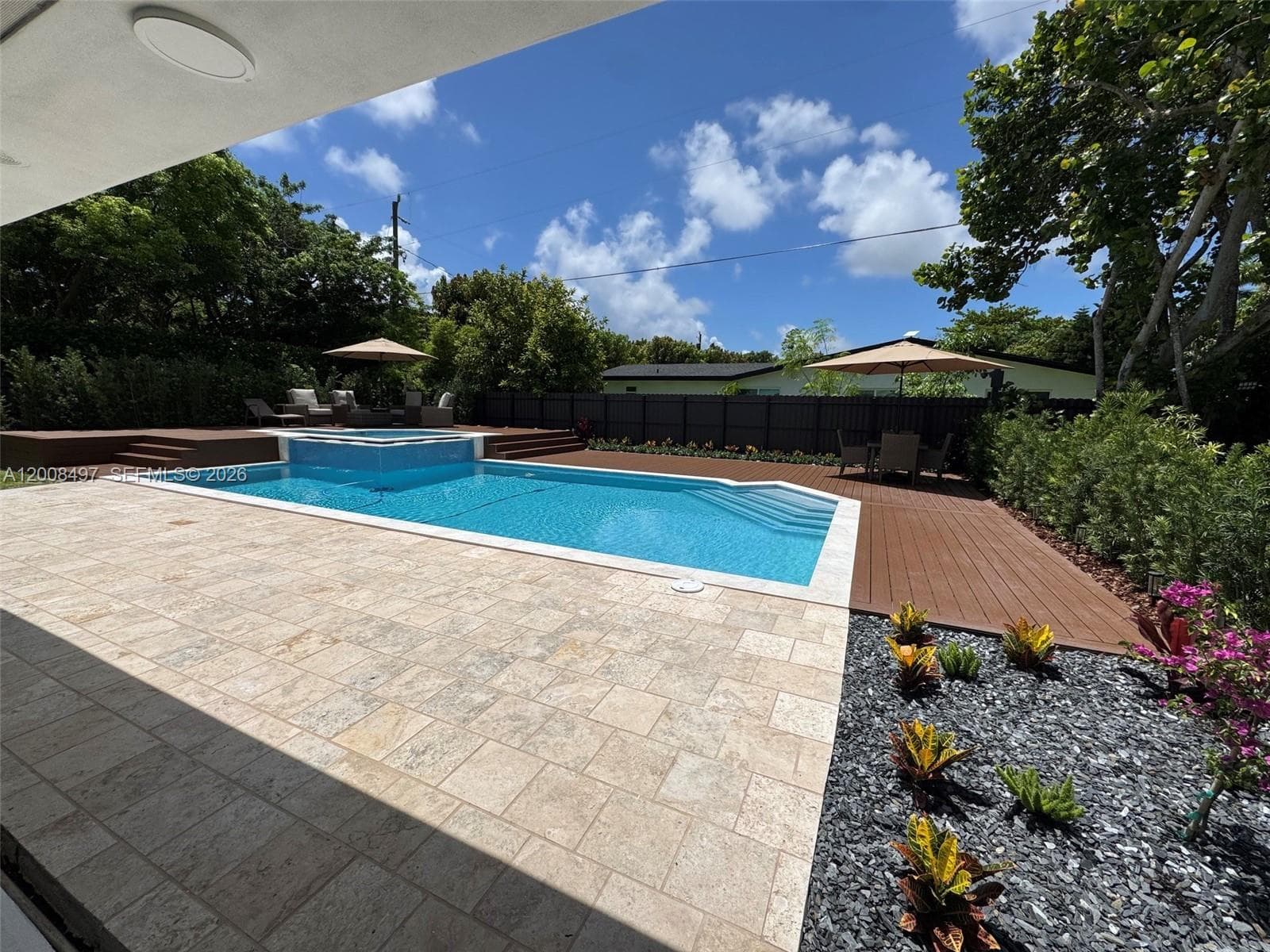 10475 SW 72nd Ave, Pinecrest FL 33156 — 17