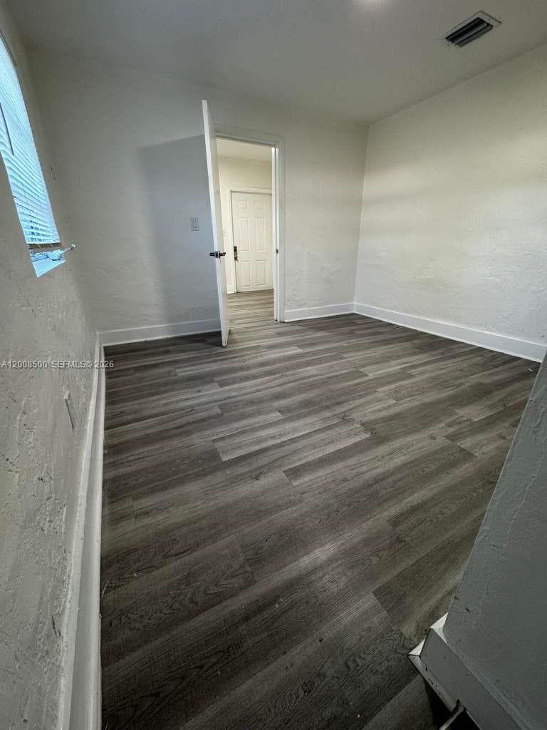1121 NW 40th St # 1, Miami FL 33127 — 4