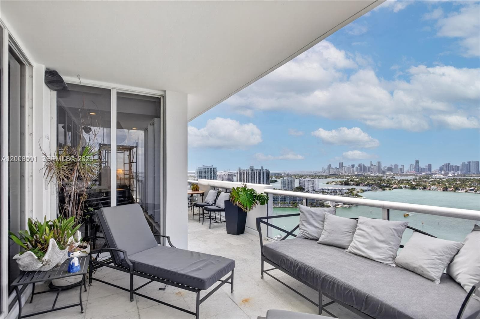 1900 Sunset Harbour Dr, Miami Beach FL 33139 — 30