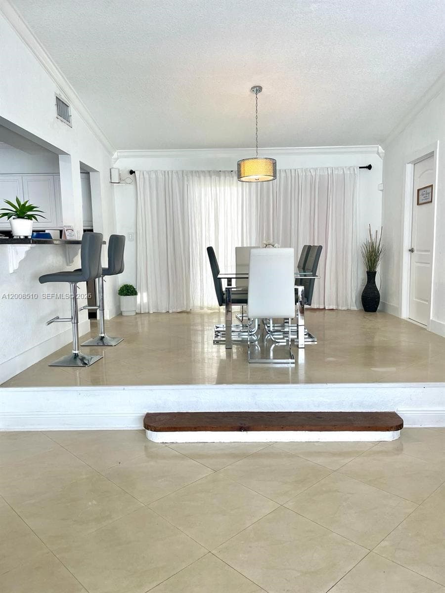 19960 Highland Lakes Blvd, Miami FL 33179 — 11