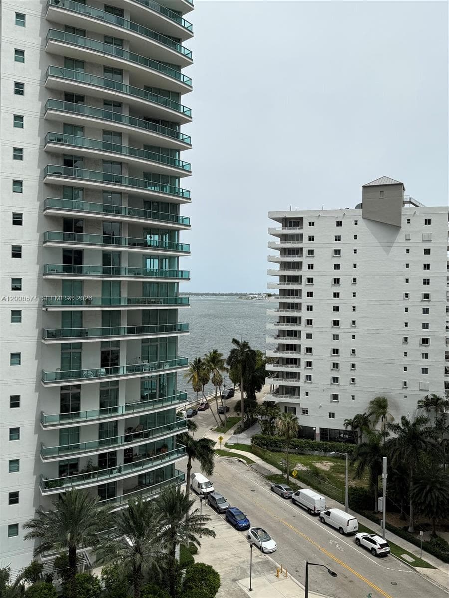 1300 Brickell Bay Dr # 807, Miami FL 33131 — 14