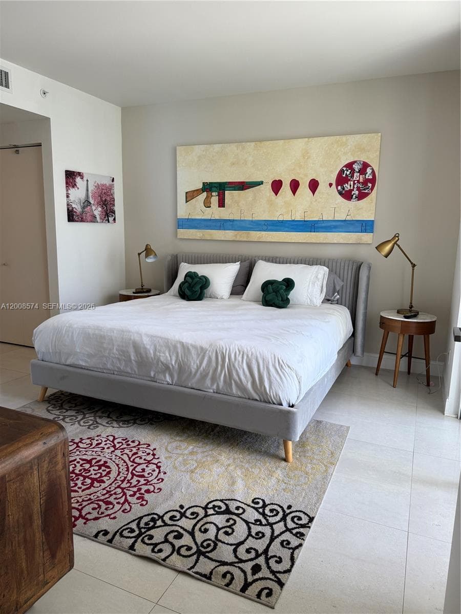 1300 Brickell Bay Dr # 807, Miami FL 33131 — 18