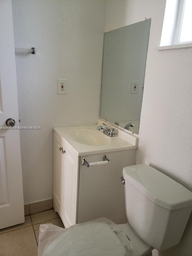 2929 NW 88th St # 4, Miami FL 33147 — 4